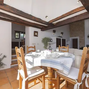  Villa Truy
